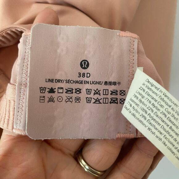 Lululemon Energy Bra Light Pink Padded Sports Bra High Support Women's size 38D - Picture 7 of 8